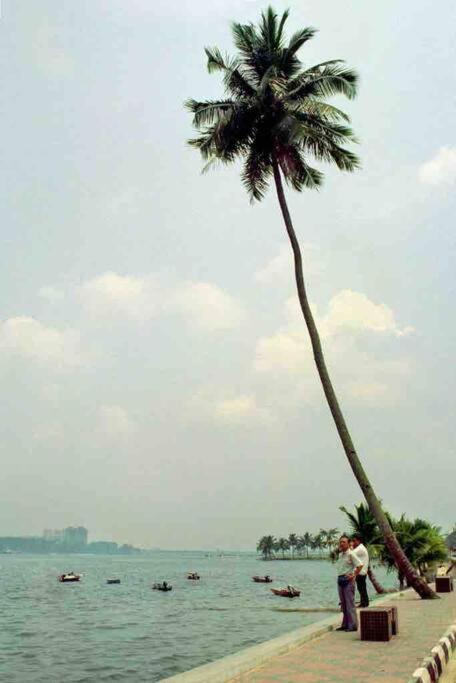 Terrace House Near Stulang Laut Ciq Midvalley Ksl For 7Pax Джохор Бахру Екстериор снимка